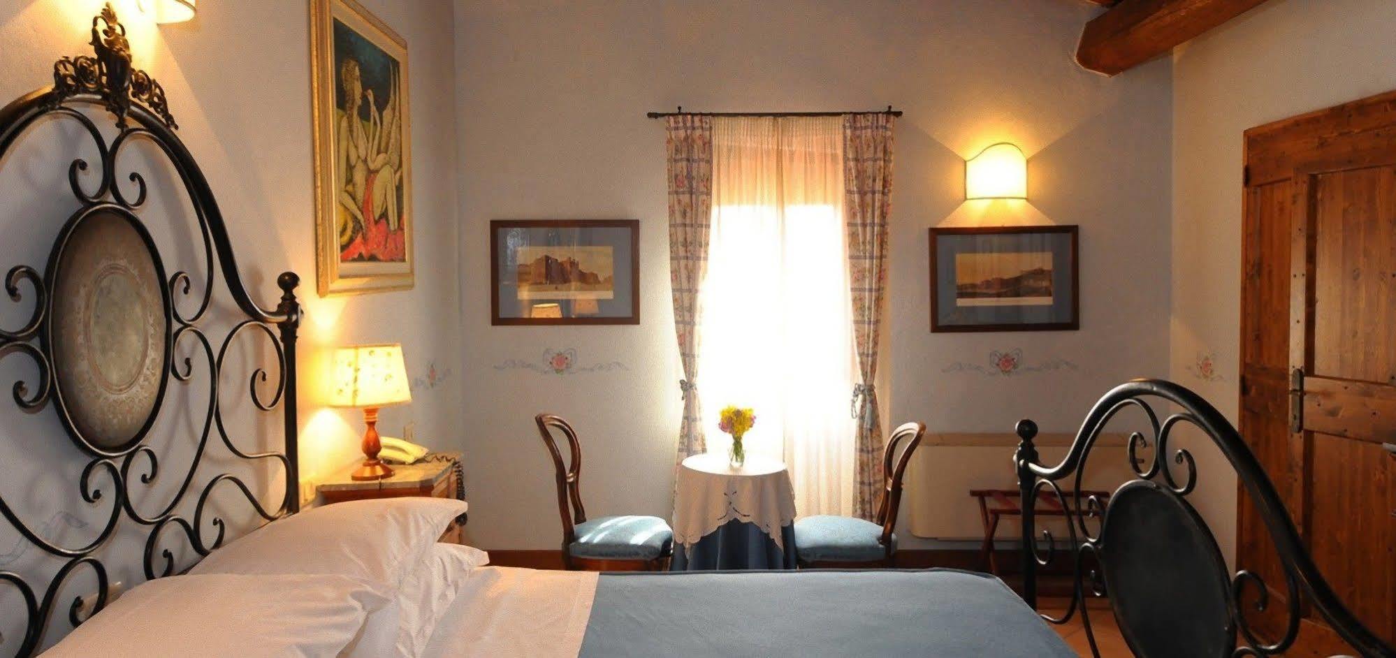 Borgo Mandoleto - Country Resort & Spa Solomeo Esterno foto